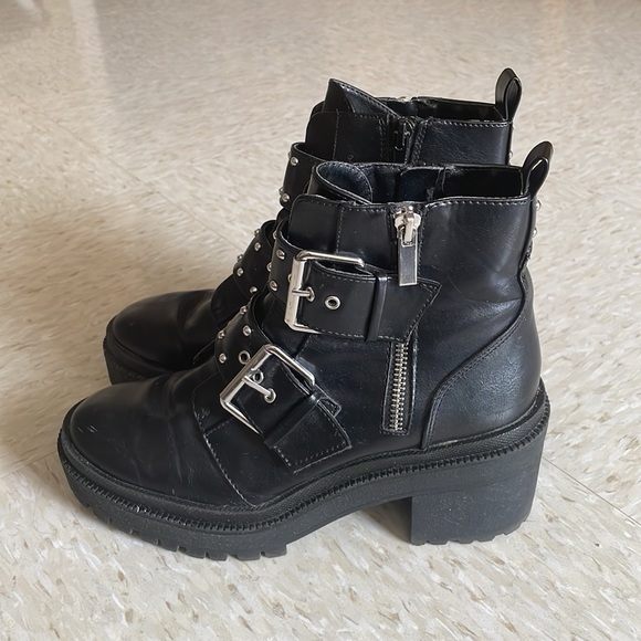 Faux leather boots from Stradivarius - Picture 2 of 4